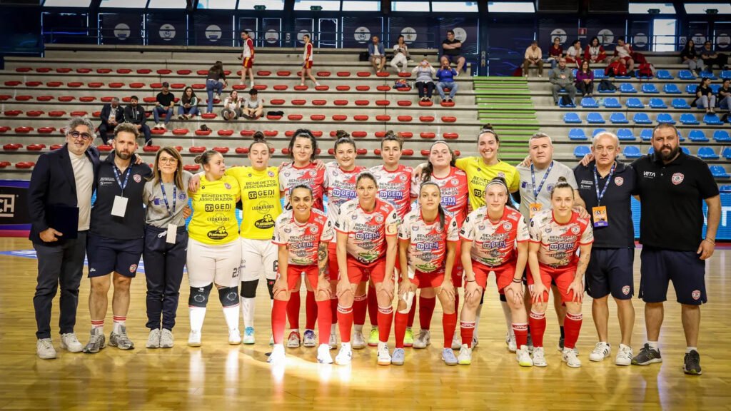 Saverio Ciccimarra, penultimo sulla destra