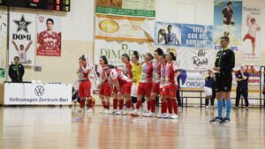 Le giocatrici biancorosse durante la lotteria dei rigori